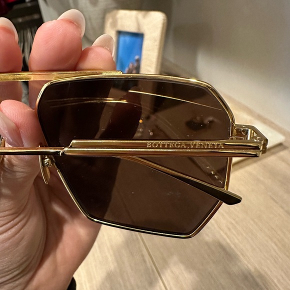 Authentic Bottega Veneta BV1012S Gold/Brown sunglasses - Picture 5 of 6